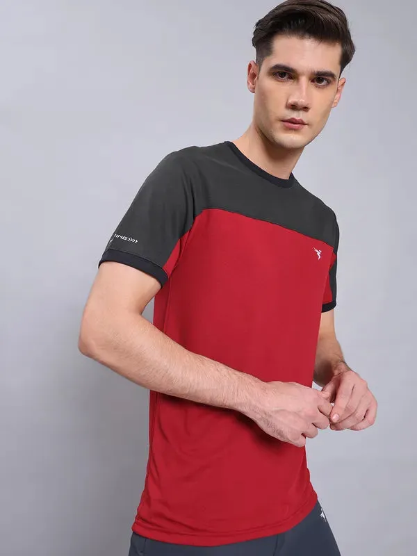 Men Colorblock Slim Fit Crew Neck T-shirt with TECHNO COOL 