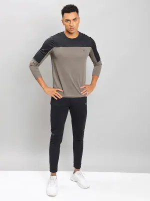 Men Colorblock Slim Fit Crew Neck T-shirt with TECHNO COOL 