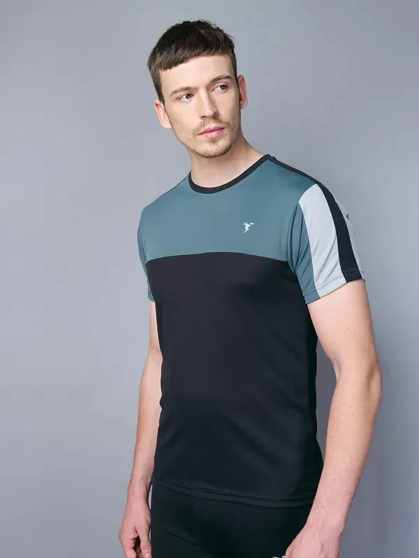 Men Colorblock Slim Fit Crew Neck T-shirt with TECHNO COOL